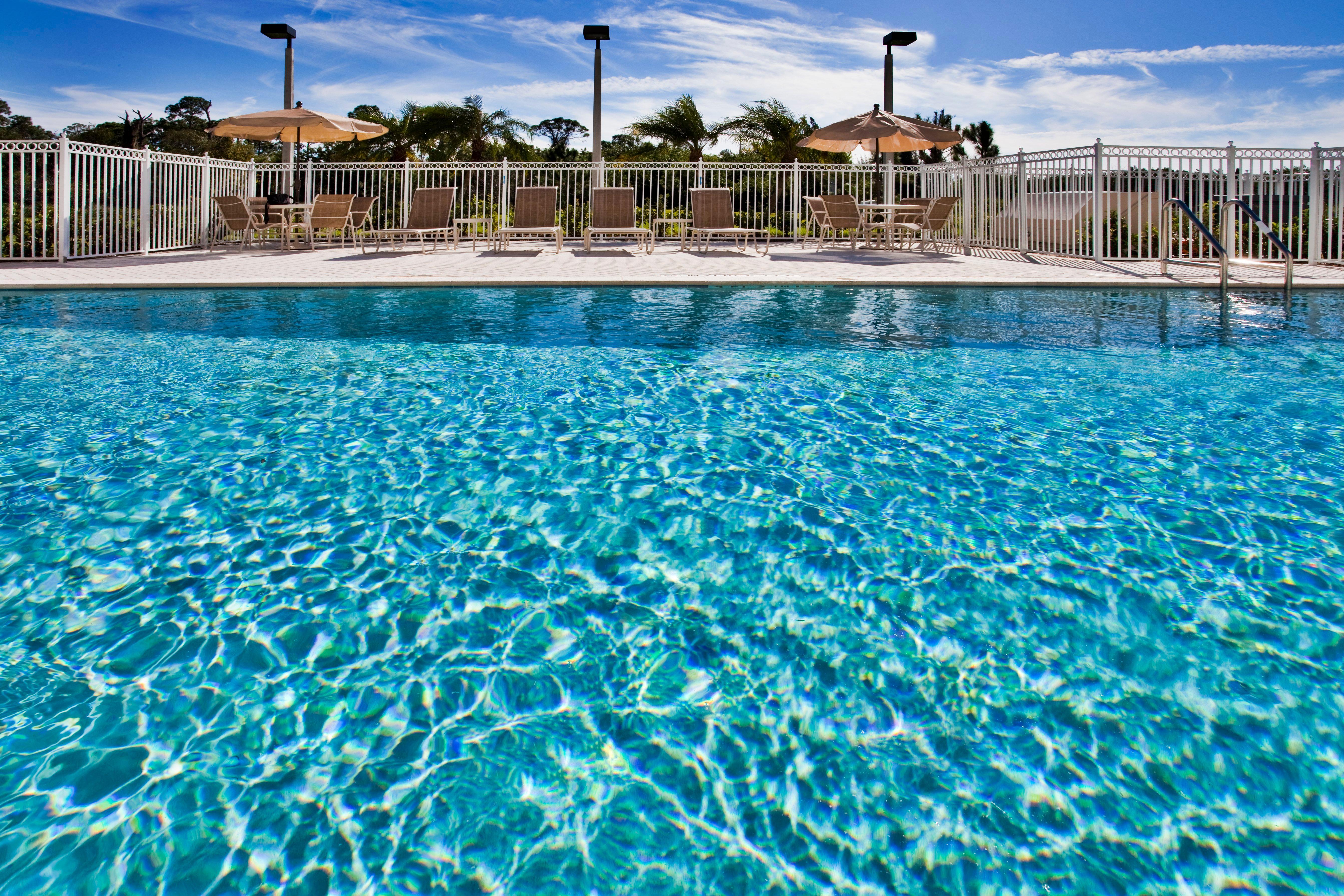Holiday Inn Express Hotel & Suites Fort Pierce West By Ihg Dış mekan fotoğraf